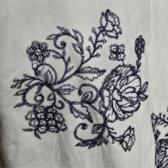 NWT  IZ BYER White and Navy Blue Floral Embroidered Halter Dress Keyhole Back XL - Picture 6 of 8